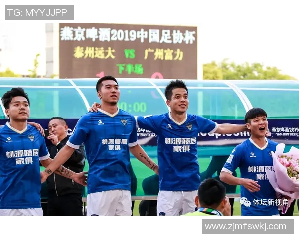 上海足球队在城市联赛中的团队协作表现分析与点评